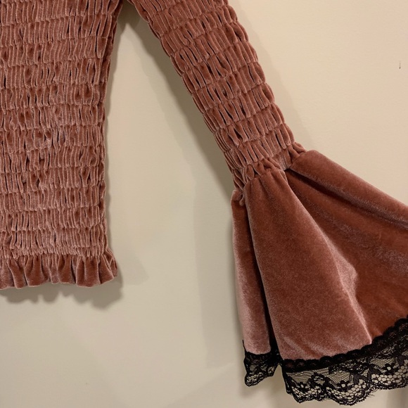 cute top - Picture 2 of 4